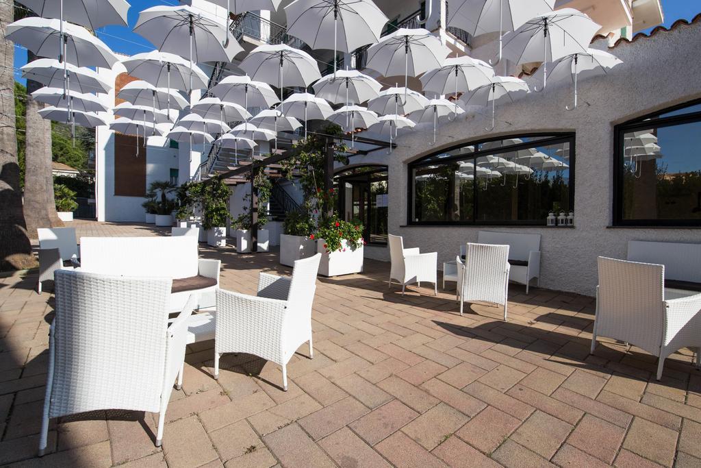 Hotel Riviera Pietra Ligure Exterior foto