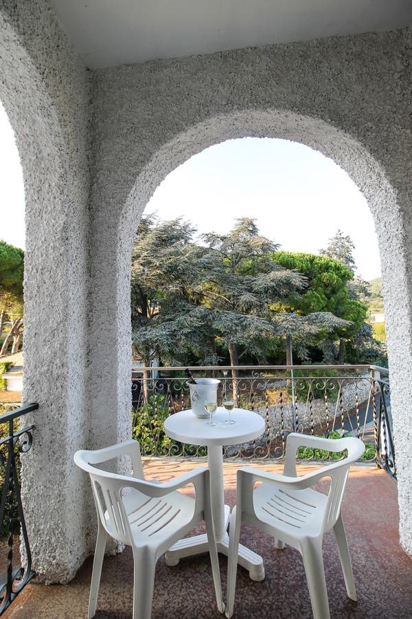 Hotel Riviera Pietra Ligure Exterior foto
